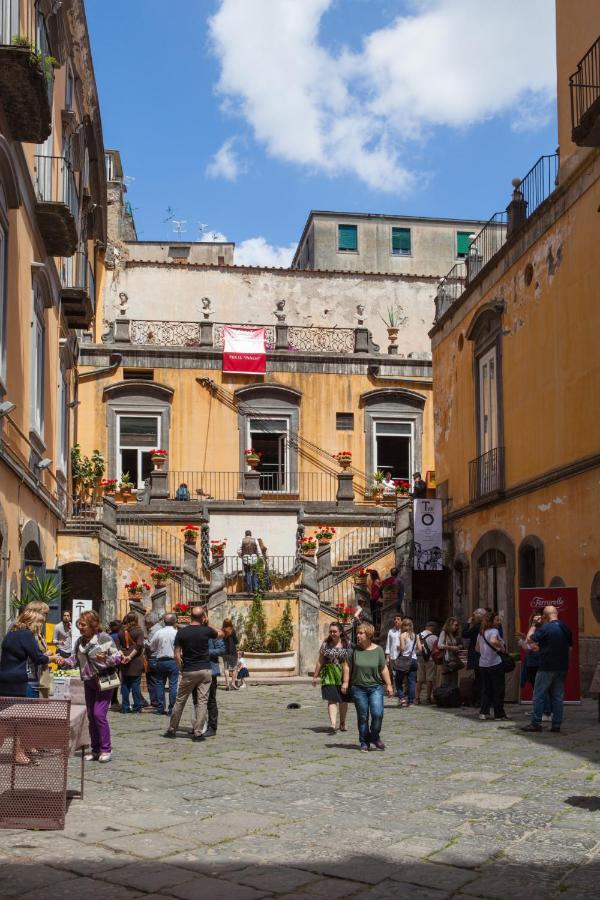 Palazzo Marigliano - Serviced Apartments Nápoly Kültér fotó