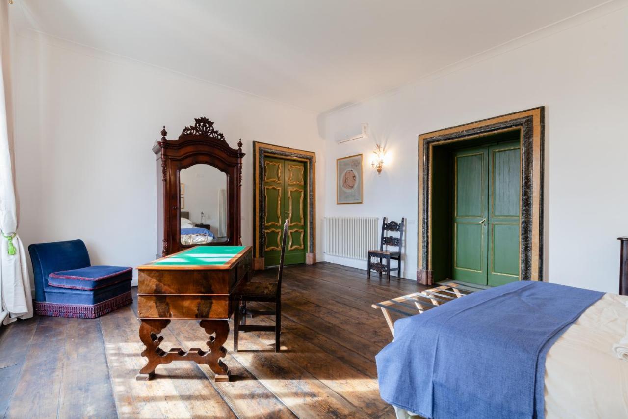 Palazzo Marigliano - Serviced Apartments Nápoly Kültér fotó